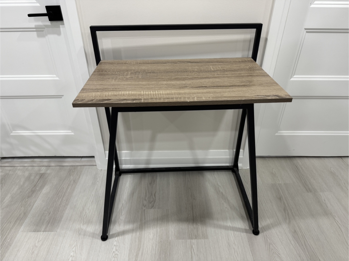 Small work  desk
