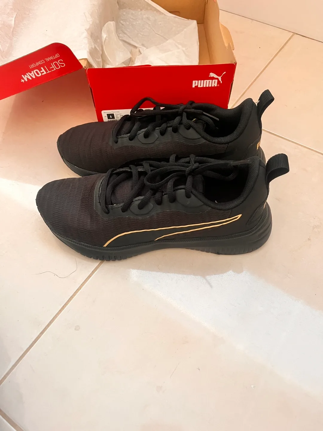 BNIB Puma Flyer Flex Wn's Sneakers - Size 6 thumbnail