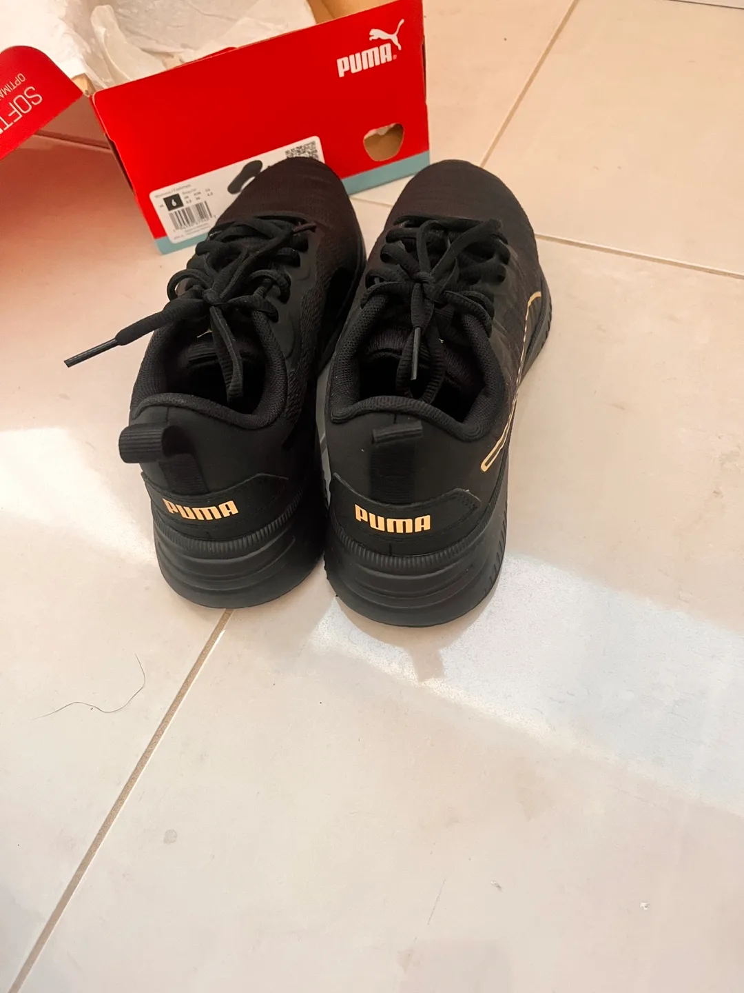 BNIB Puma Flyer Flex Wn's Sneakers - Size 6 image indicator(3)