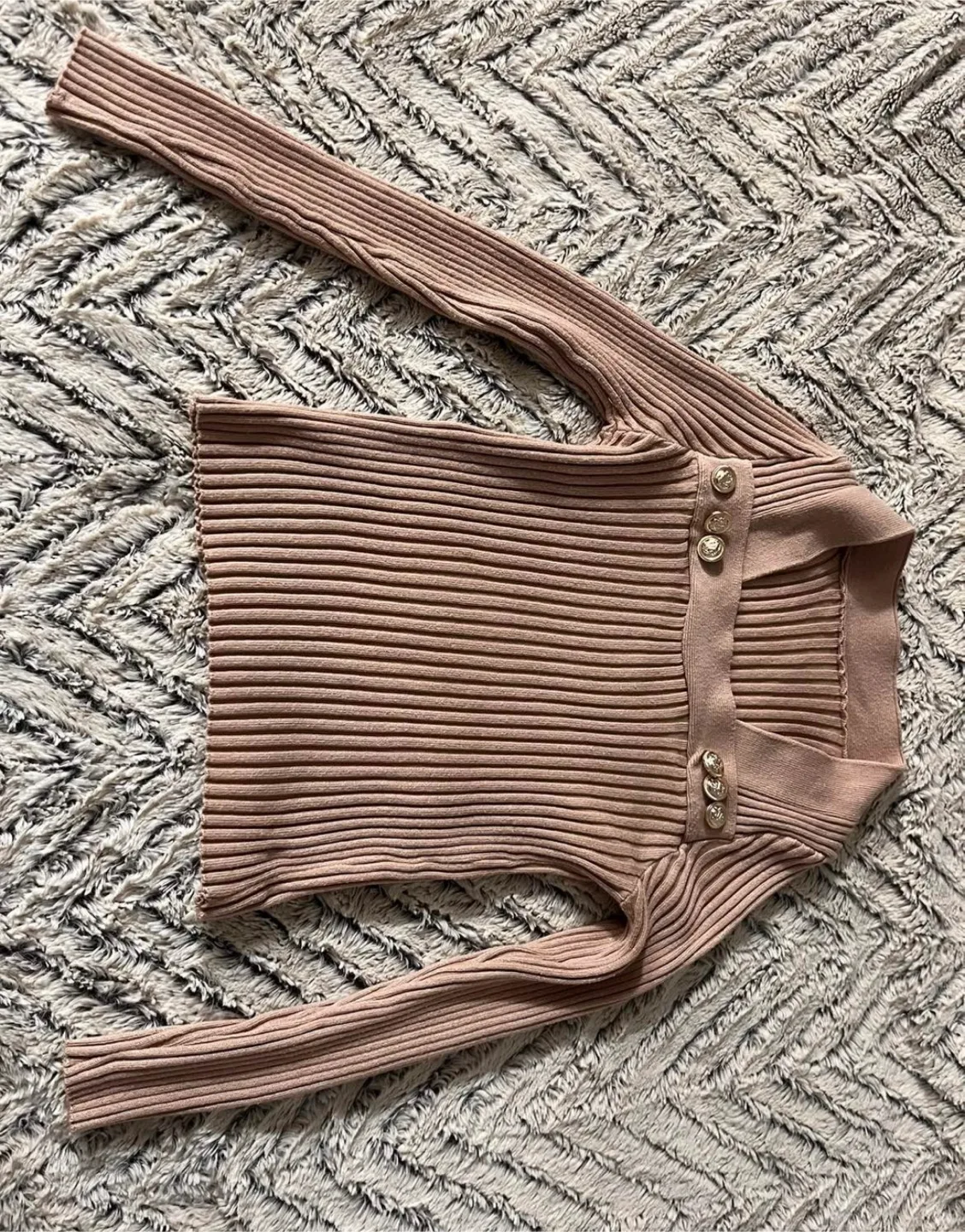 Ribbed long sleeve NEW lion head buttons thumbnail