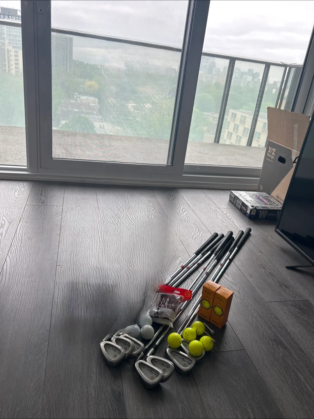 Golf Club Set with Cart and Accessories thumbnail
