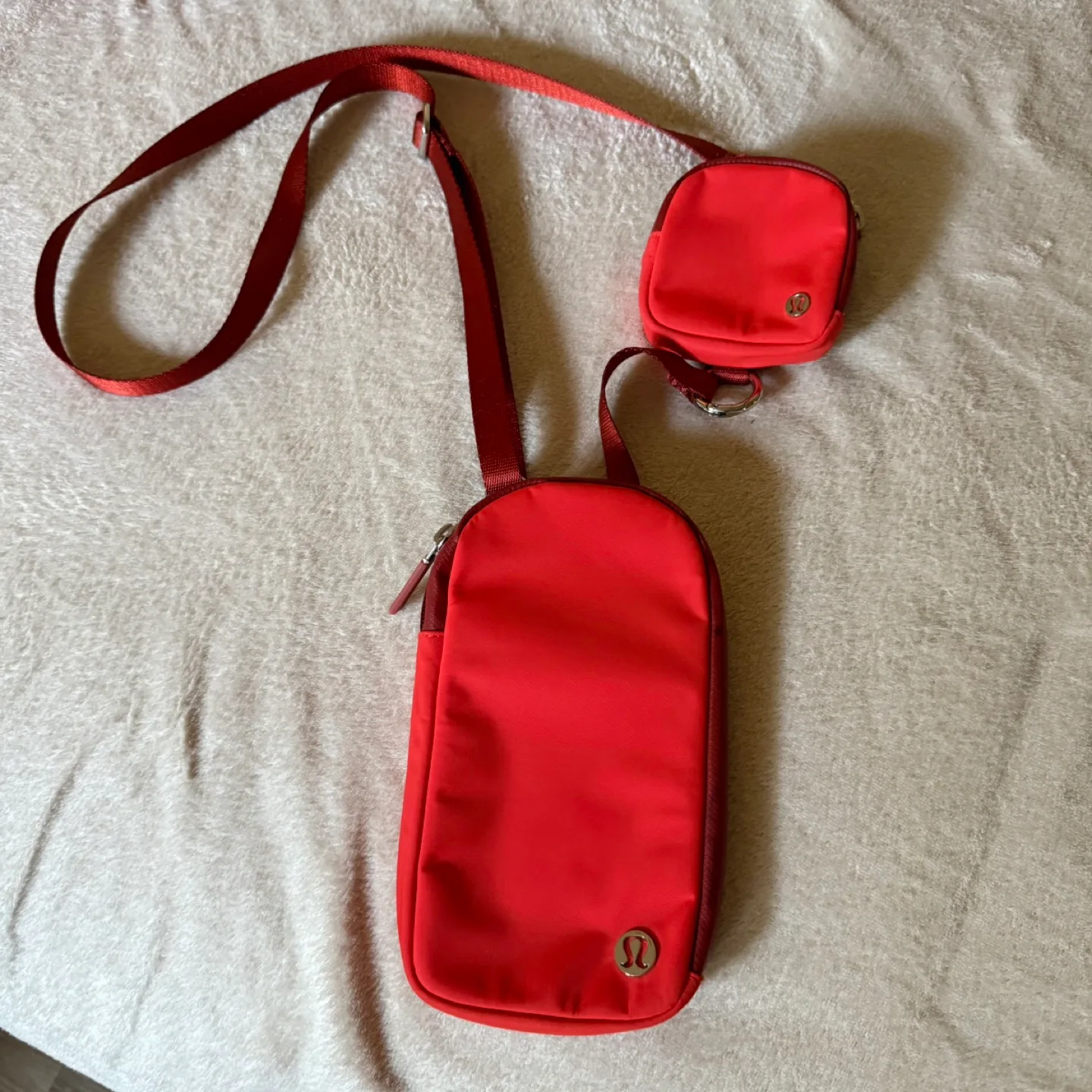 Lululemon Modular Crossbody Bag thumbnail