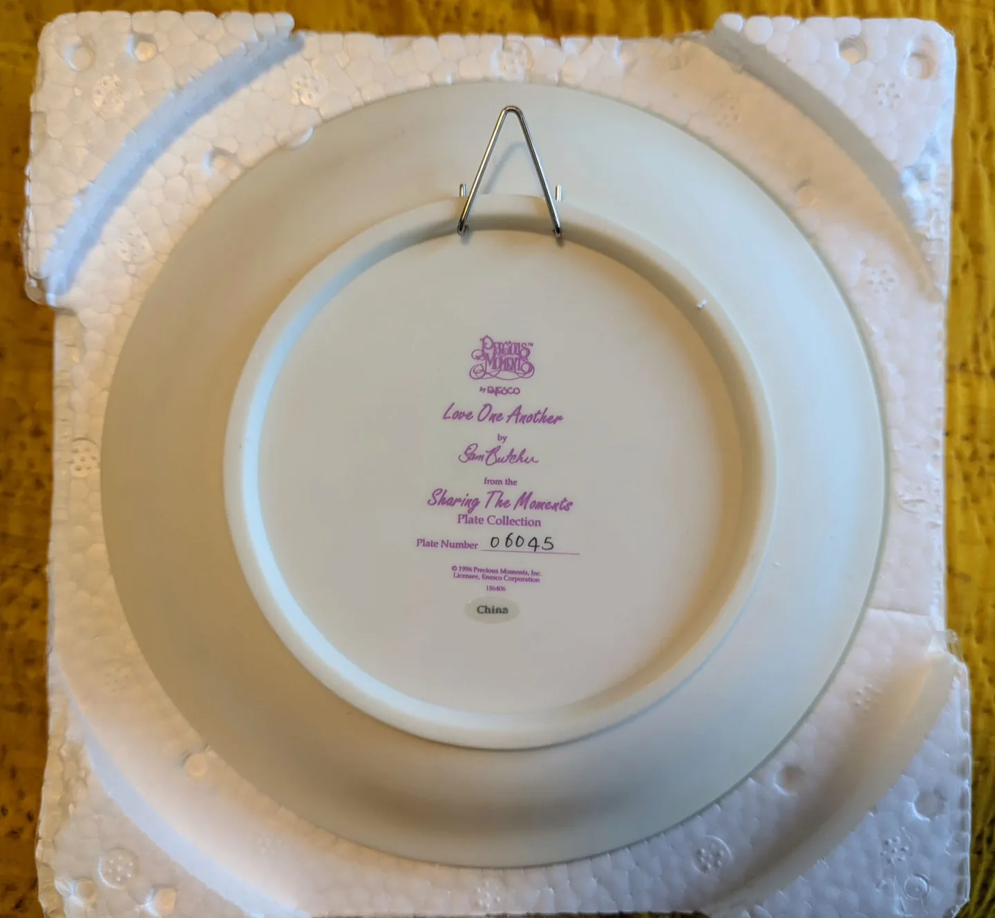 Precious Moments Collector's Plate image indicator(4)