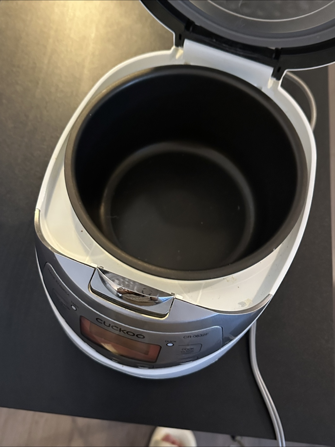 Cuckoo Rice Cooker & Kitcher Air Fryer - photo 2