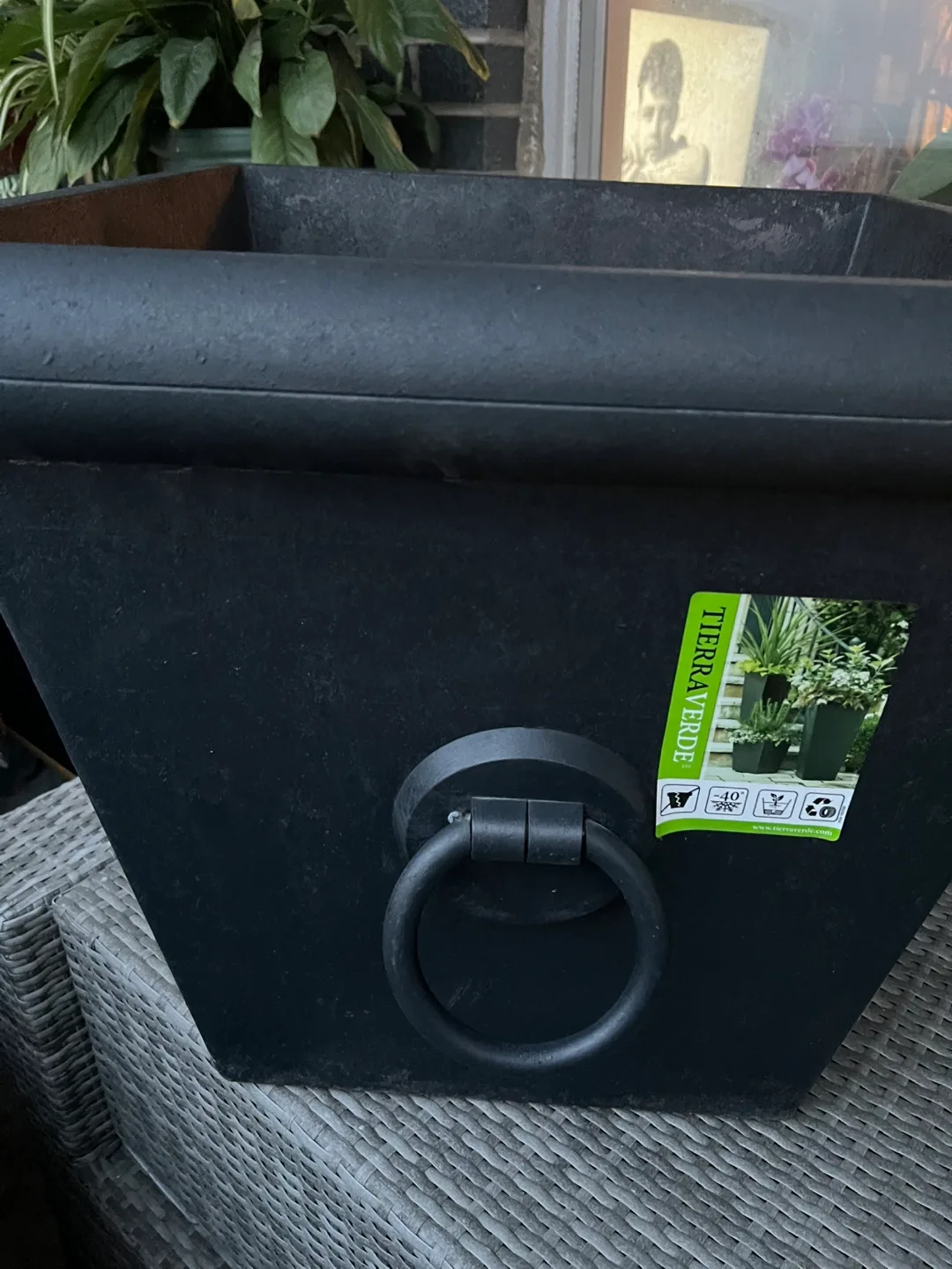 Beautiful black Composite Planter - -40 rated image indicator(6)