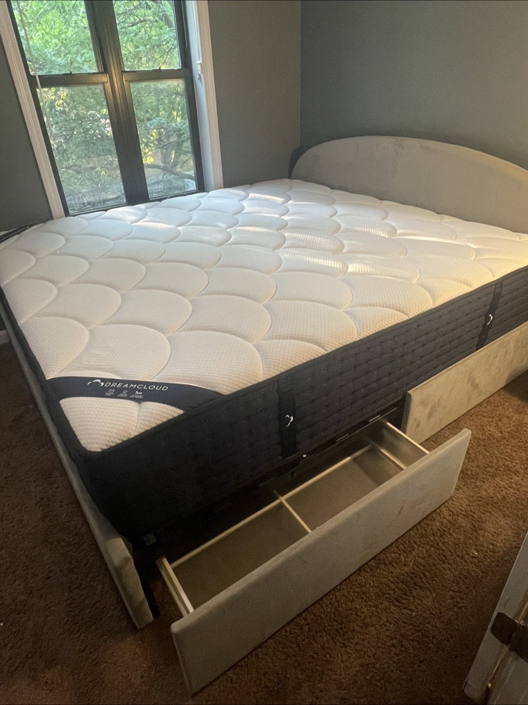 King Bed Frame with storage and DreamCloudMattress