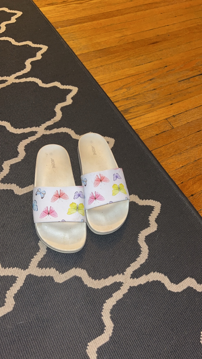 Ardene Butterfly Slides #freecycle - photo 3