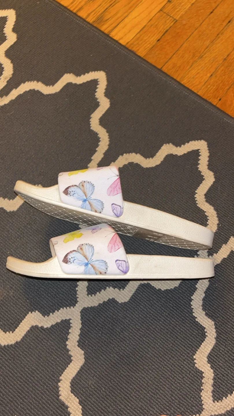 Ardene Butterfly Slides #freecycle thumbnail
