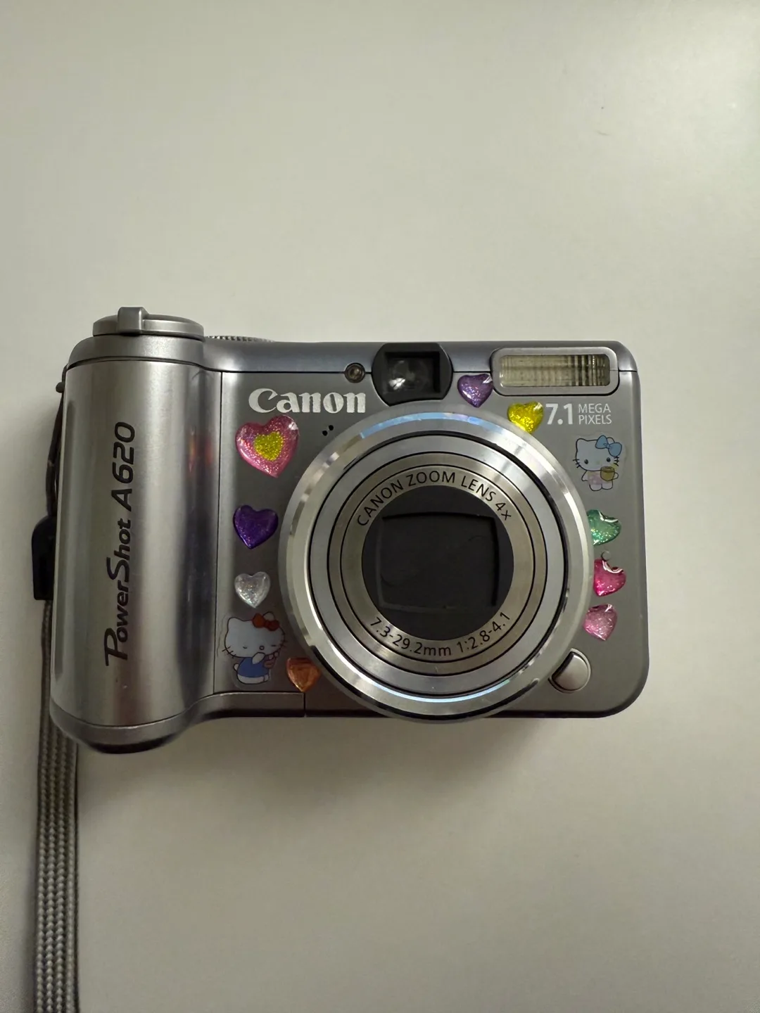 Canon PowerShot A620 Camera with free sd cards and card reader thumbnail