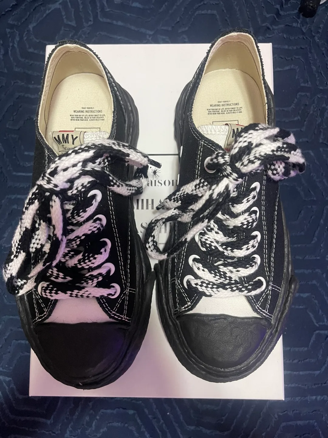 Maison MIHARA YASUHIRO Black Sneakers image indicator(2)