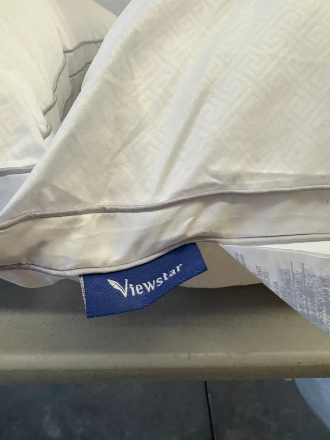 View star Pillows Queen Size 2 Pack image indicator(6)