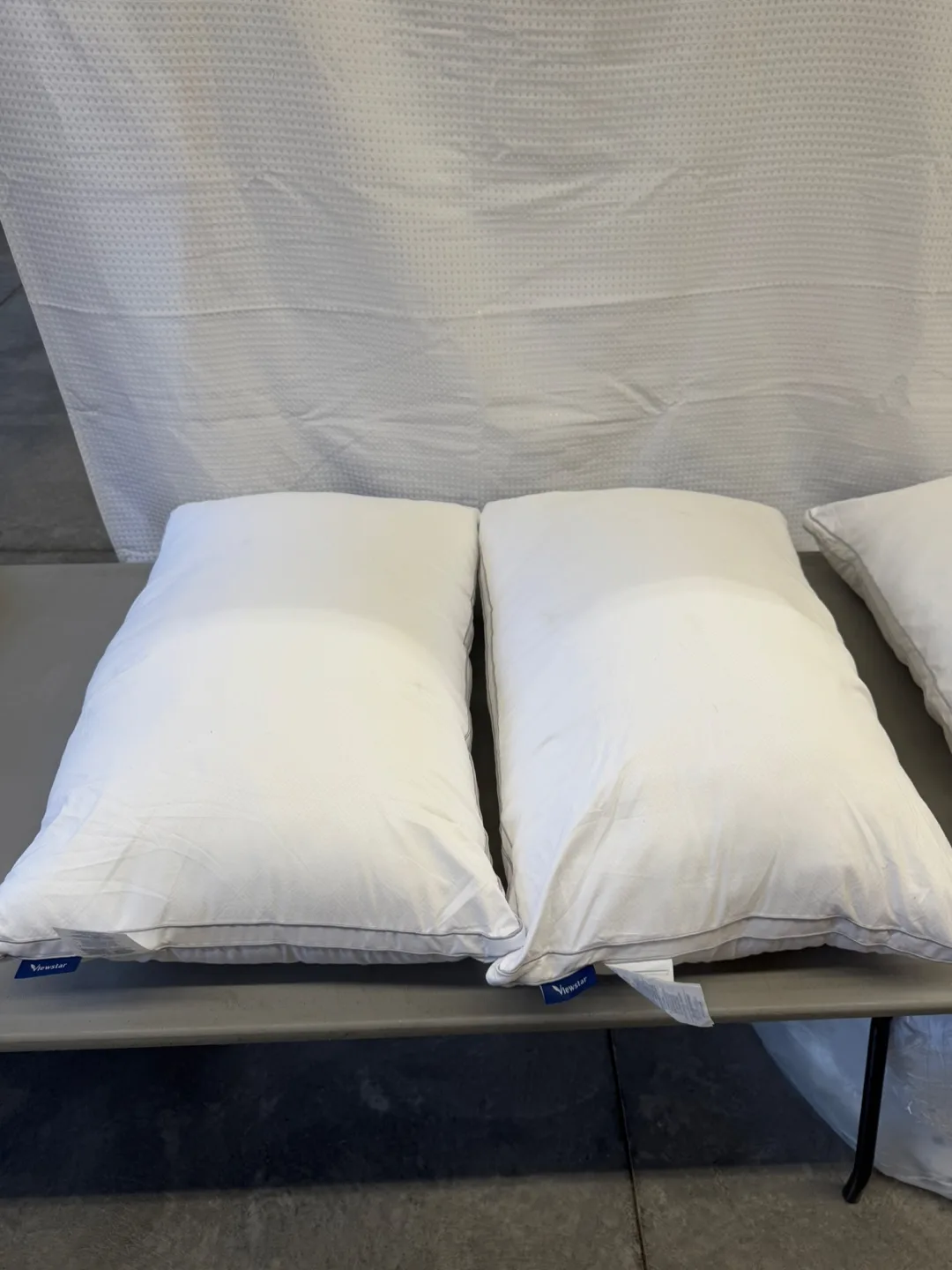 View star Pillows Queen Size 2 Pack image indicator(4)