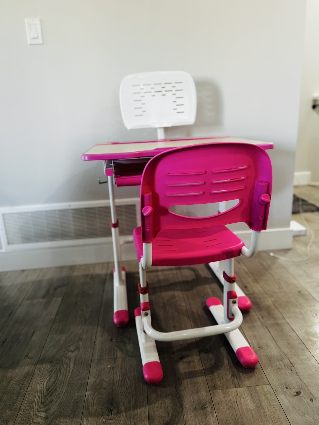Adjustable Desk and Chair Set - Pink and White - photo 5