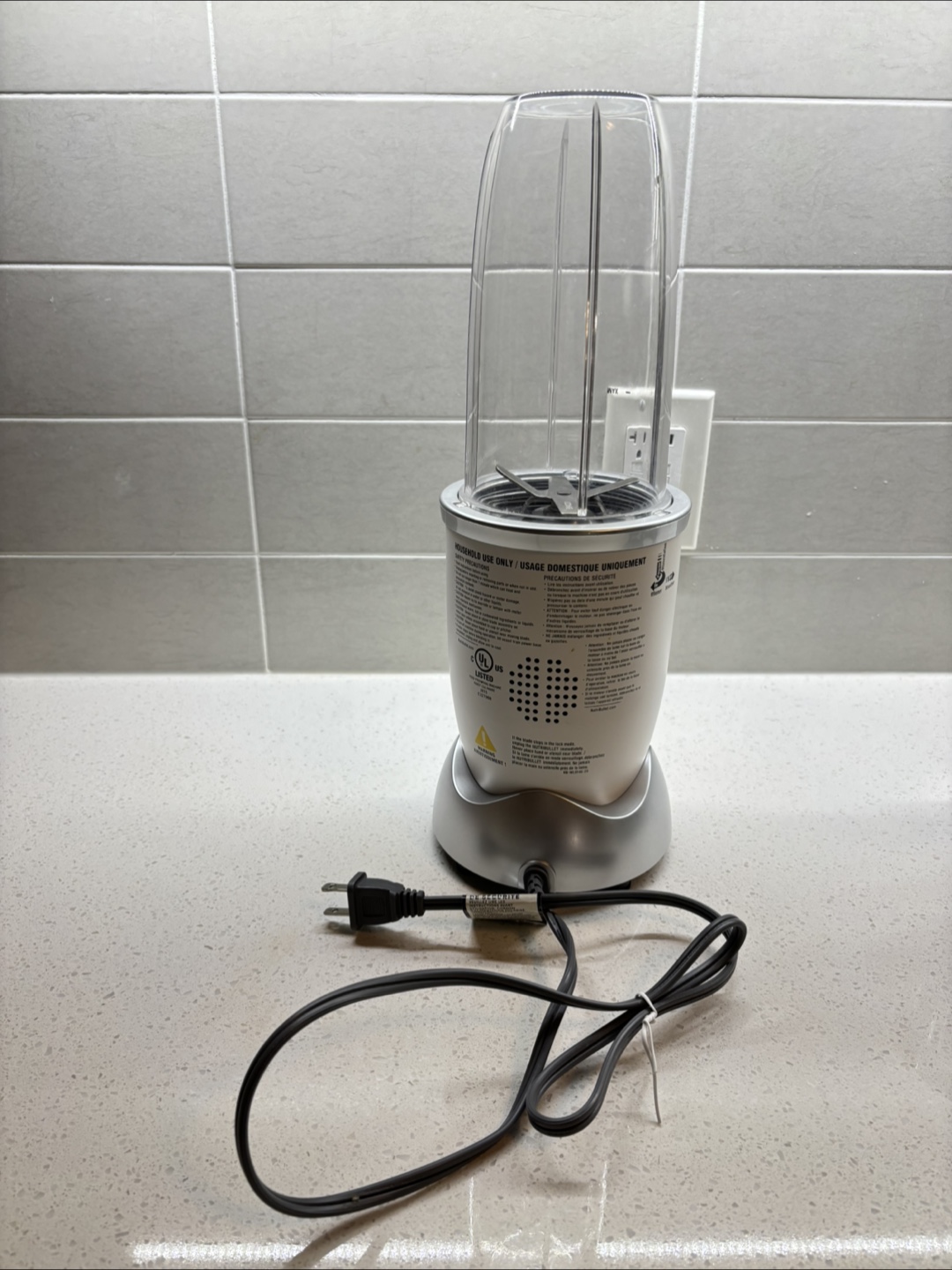 Nutribullet Pro 900 watt Blender - photo 2