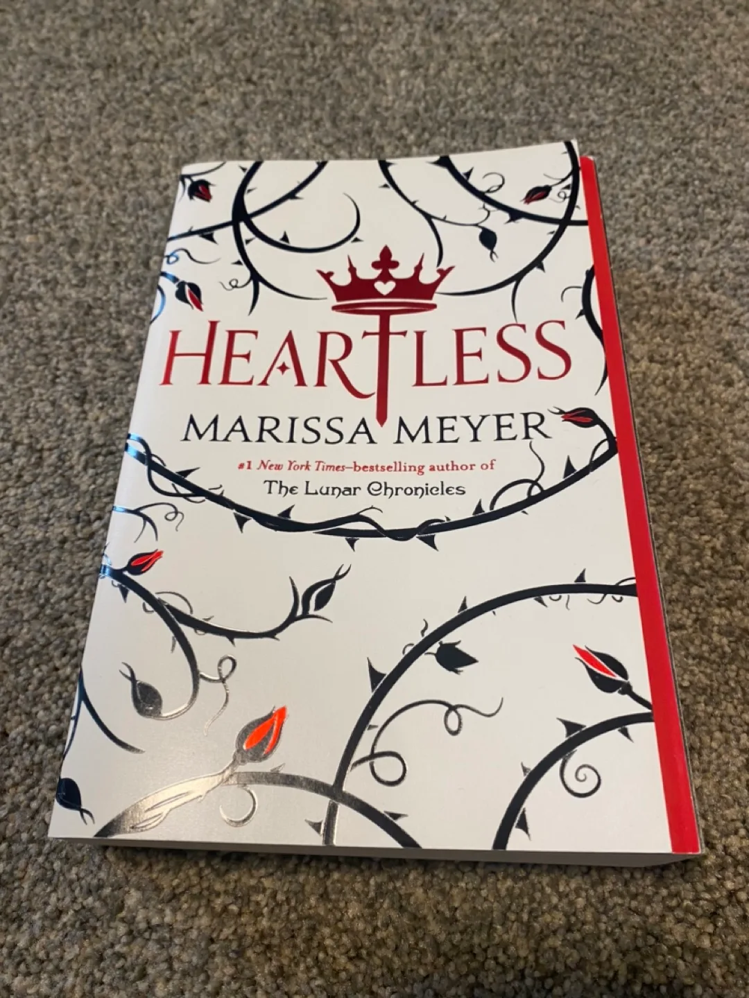 Heartless by Marissa Meyer thumbnail