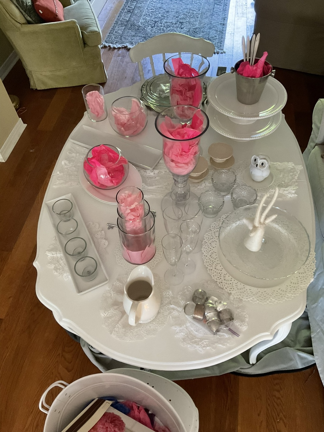 White Table and Chairs Set - photo 2
