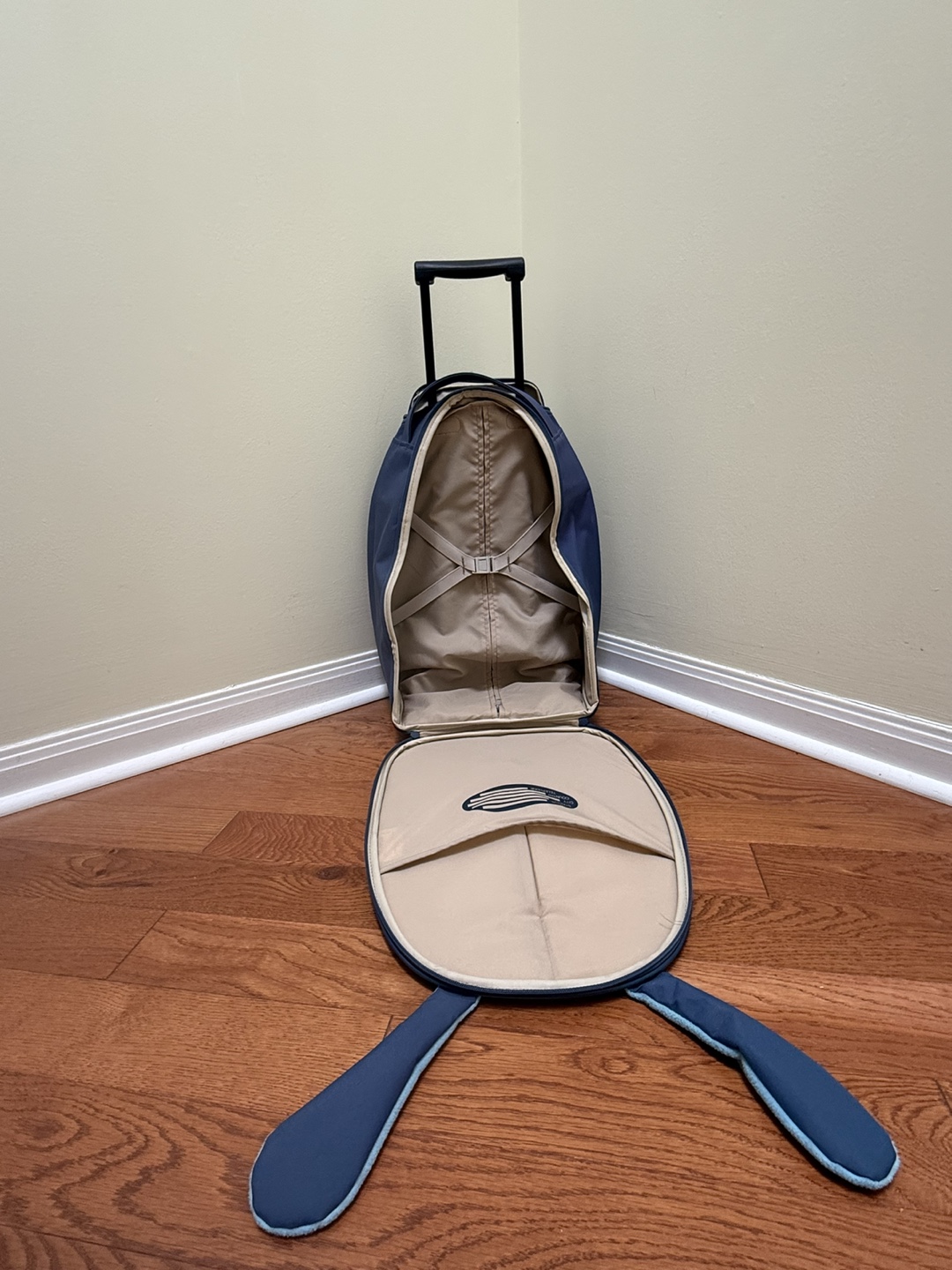 New Samsonite 18.5” Kids Carry-on Suitcase - photo 3