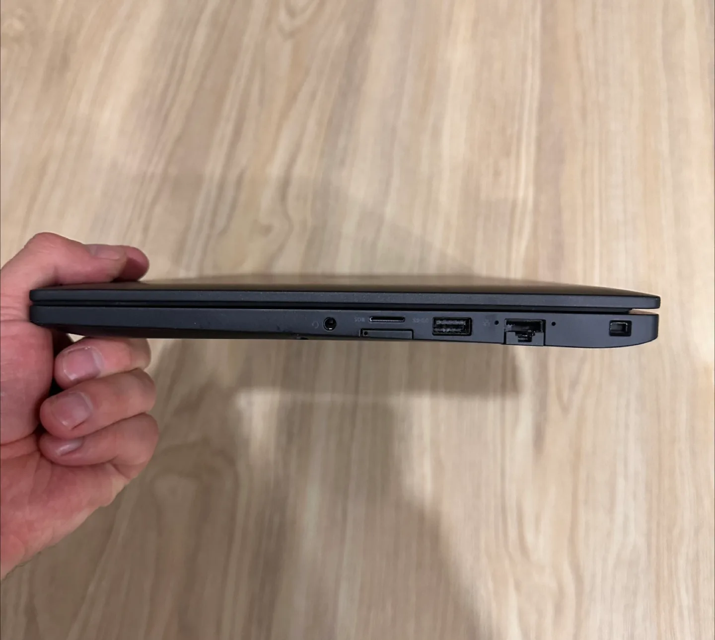 Dell Latitude 7480 Laptop i7 Ram 16GB image indicator(4)