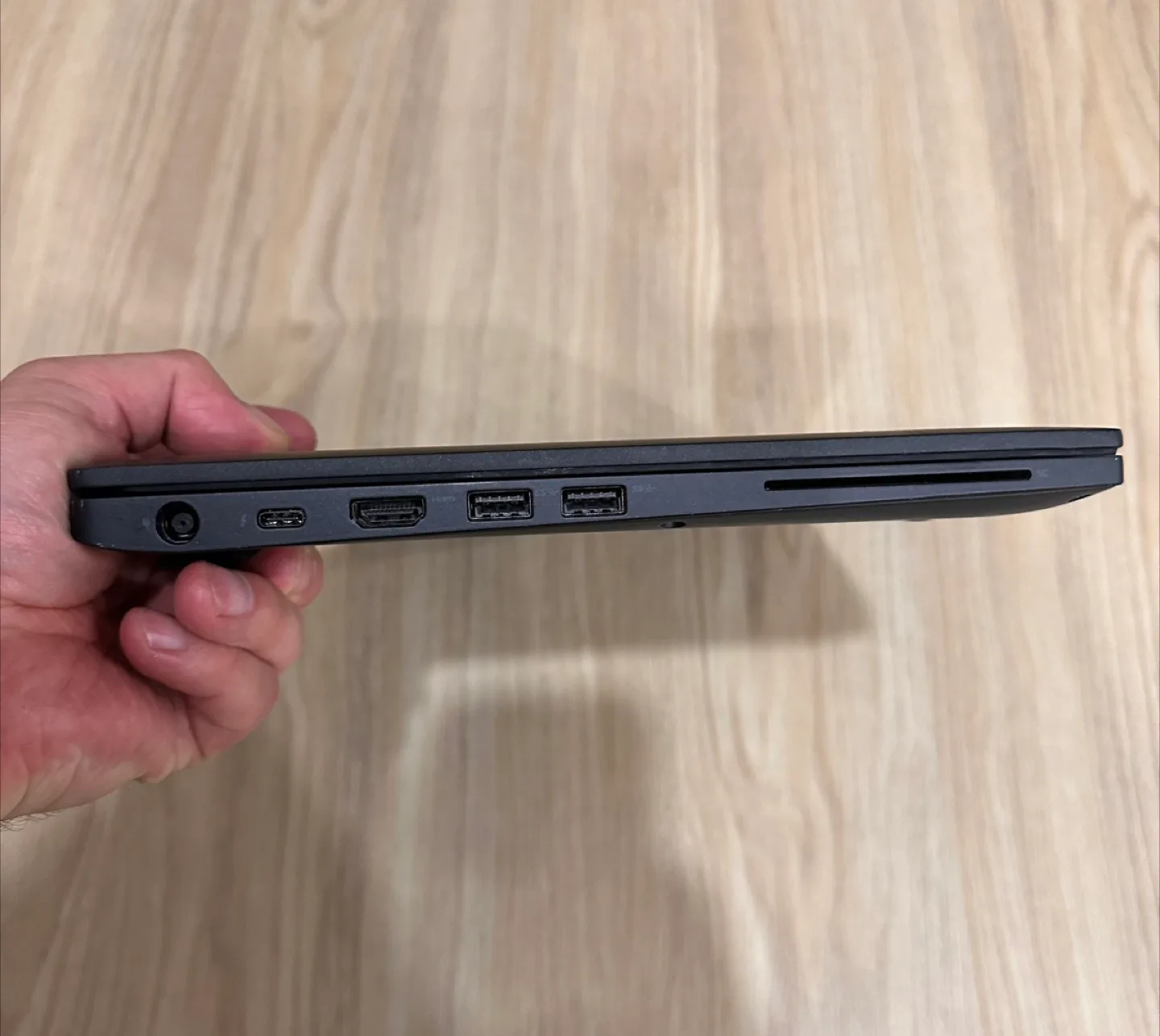 Dell Latitude 7480 Laptop i7 Ram 16GB image indicator(3)