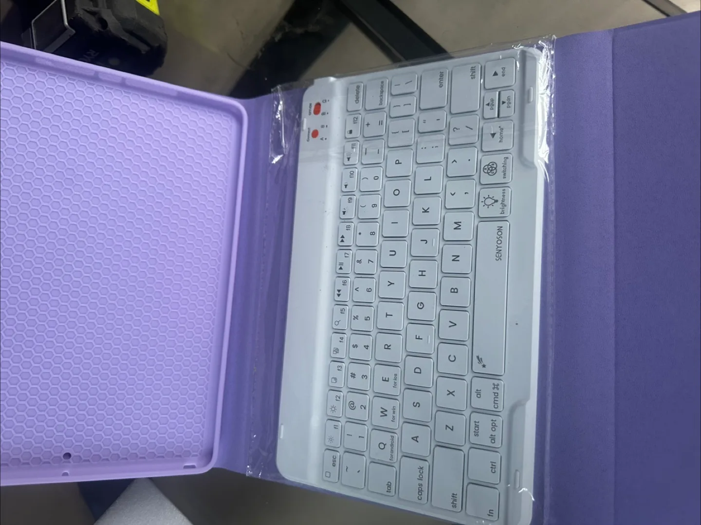 Wireless Keyboard Case image indicator(4)