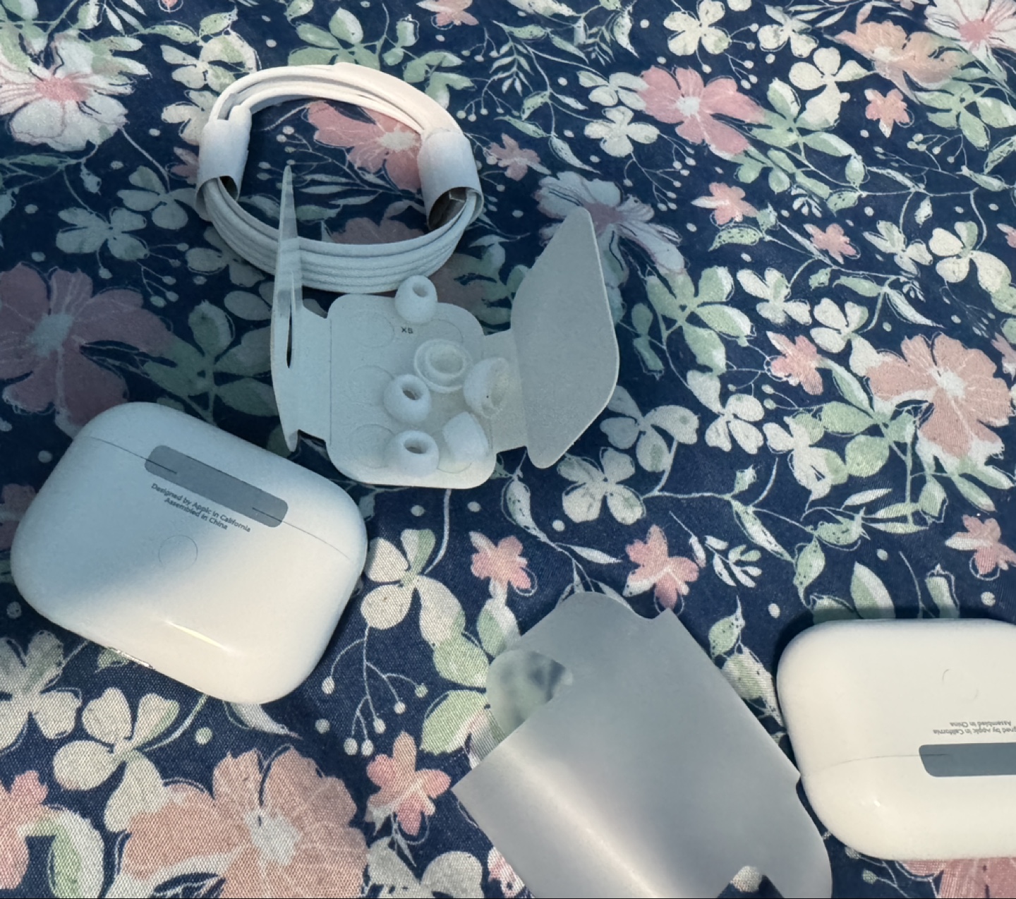 AirPods Pro 2 - photo 2