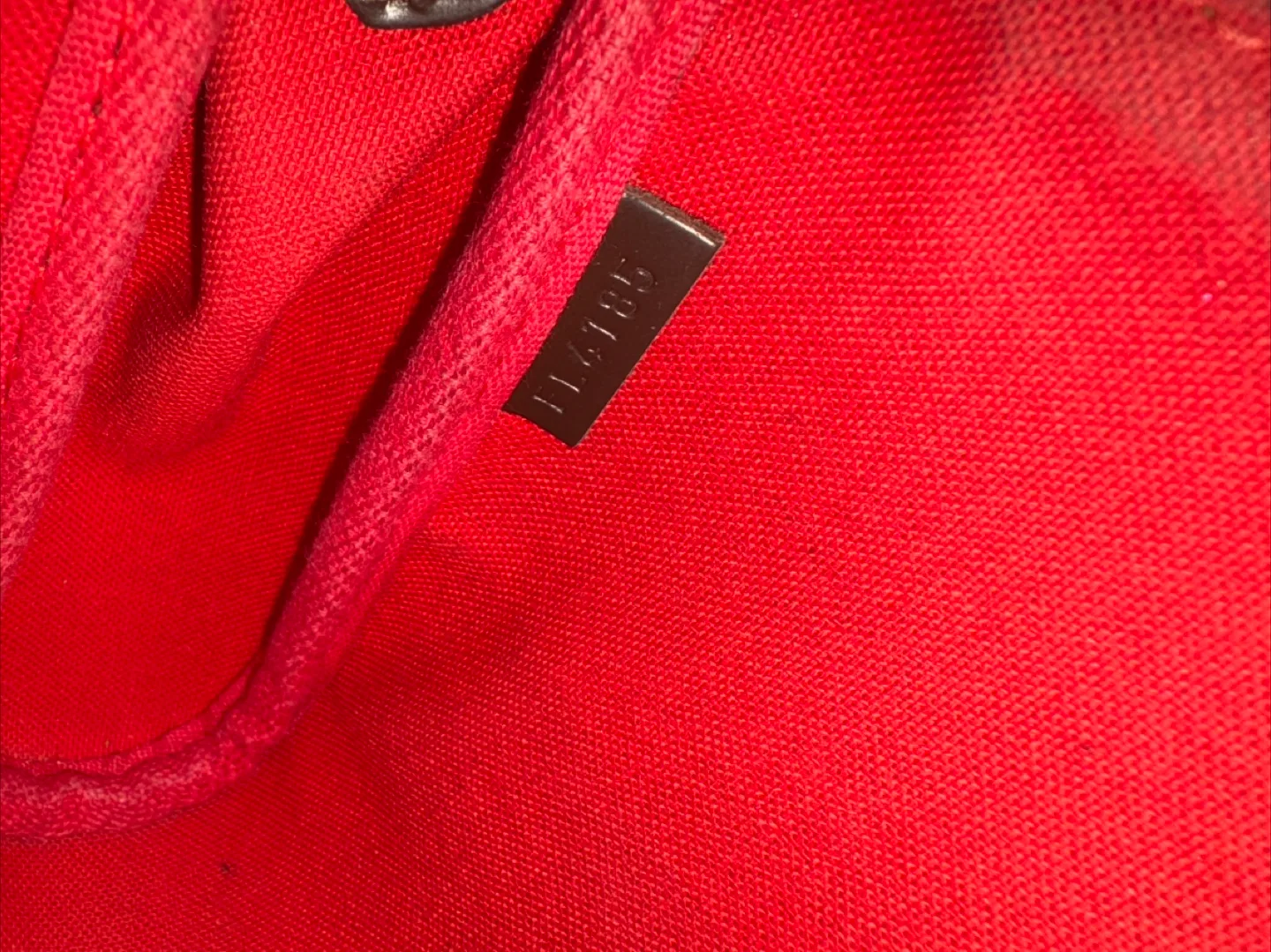 Louis Vuitton Damier Ebene Favorite MM Pochette image indicator(6)