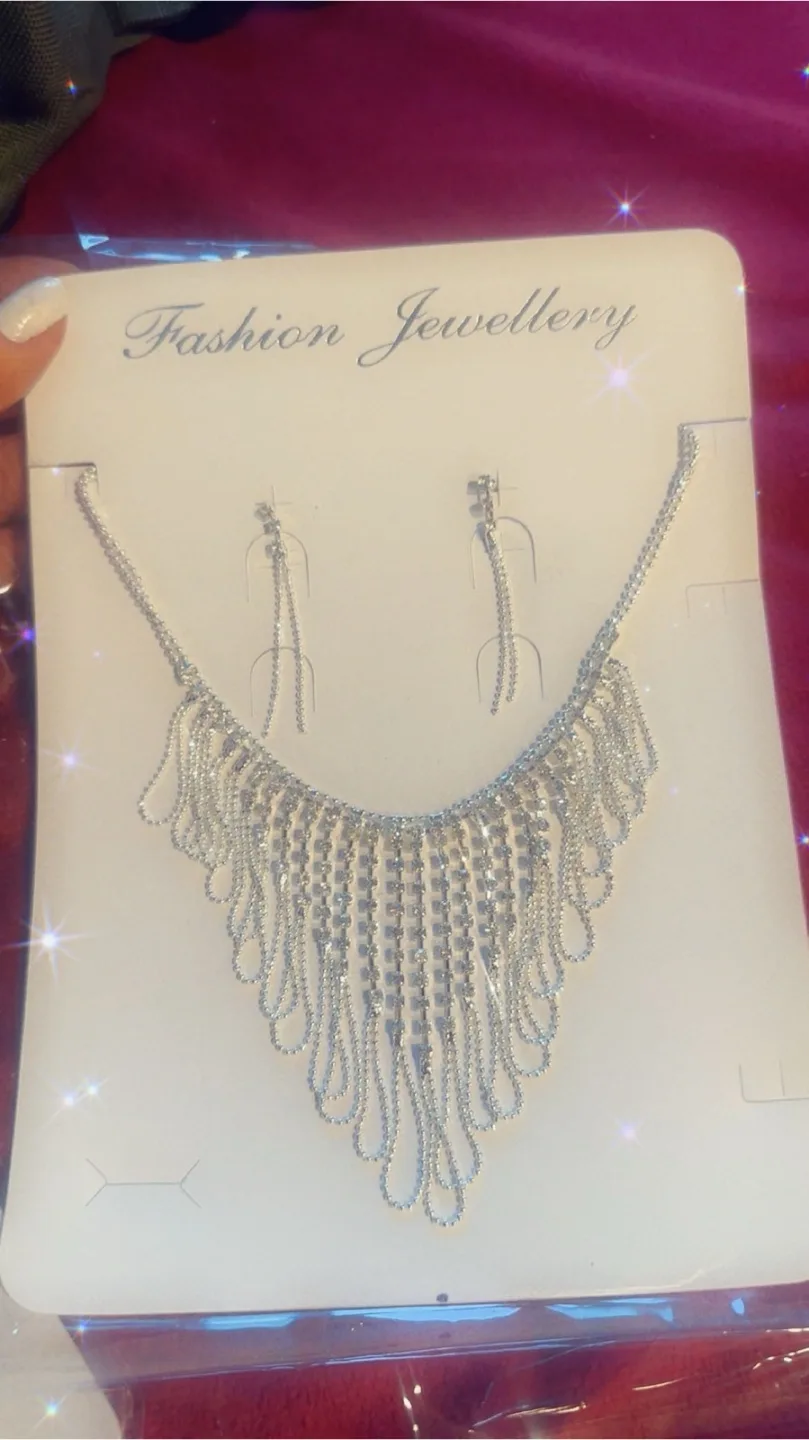 Fashion Jewellery Necklace and Earrings Set thumbnail