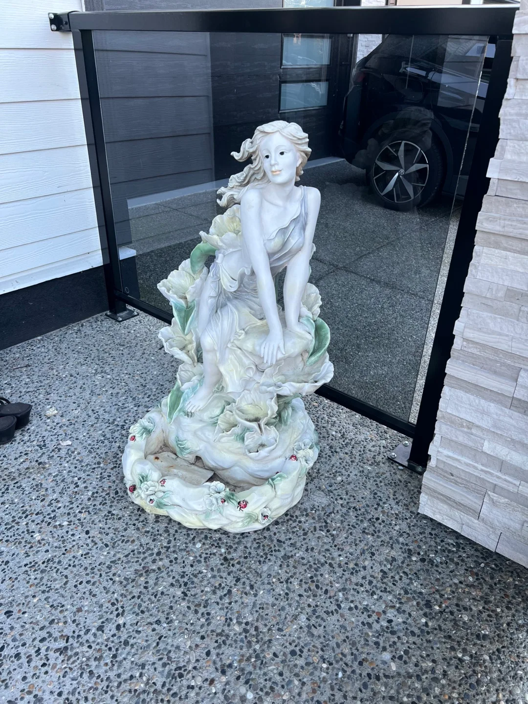 Garden Statue fountain thumbnail