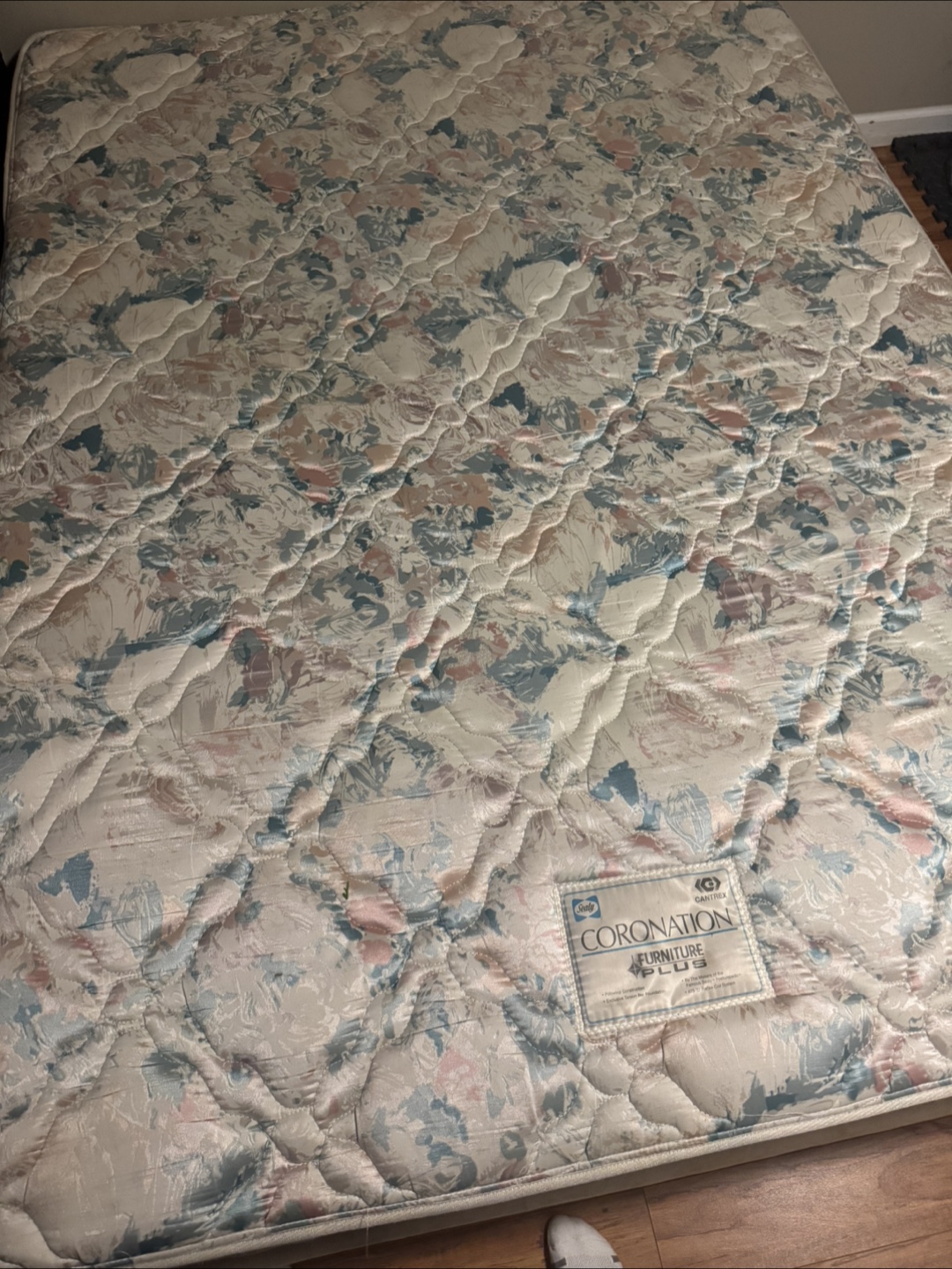 Mattress and Box Spring Set - photo 3