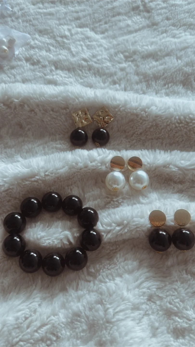 Fashion Jewellery Set thumbnail