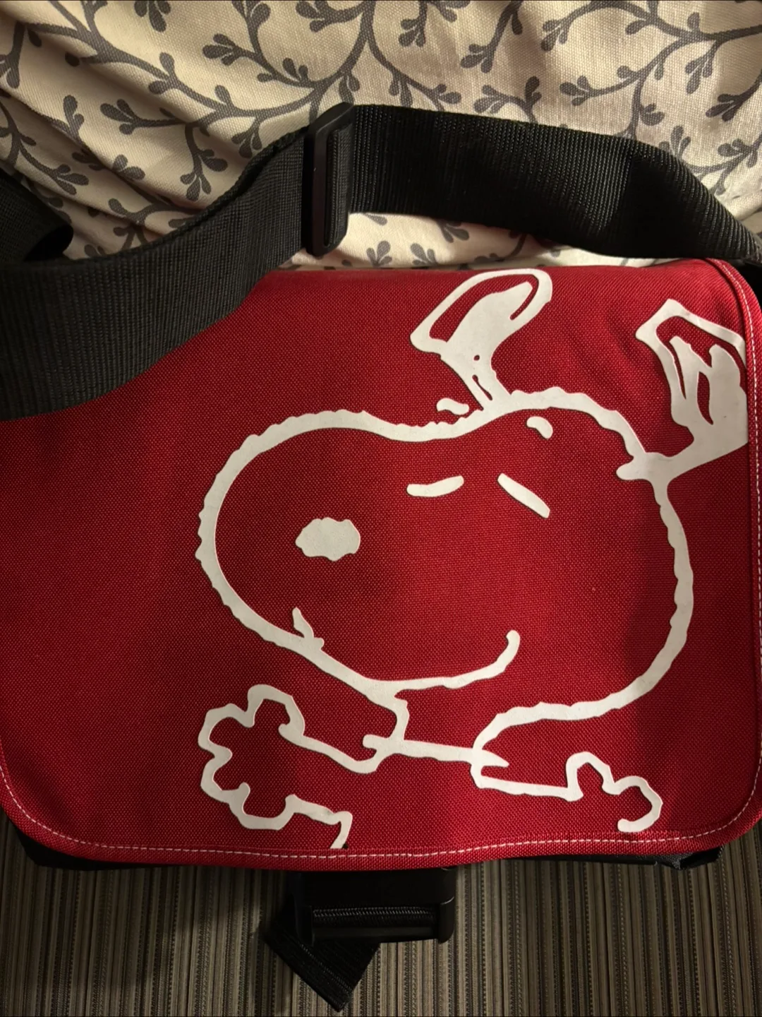 Snoopy Shoulder Bag thumbnail