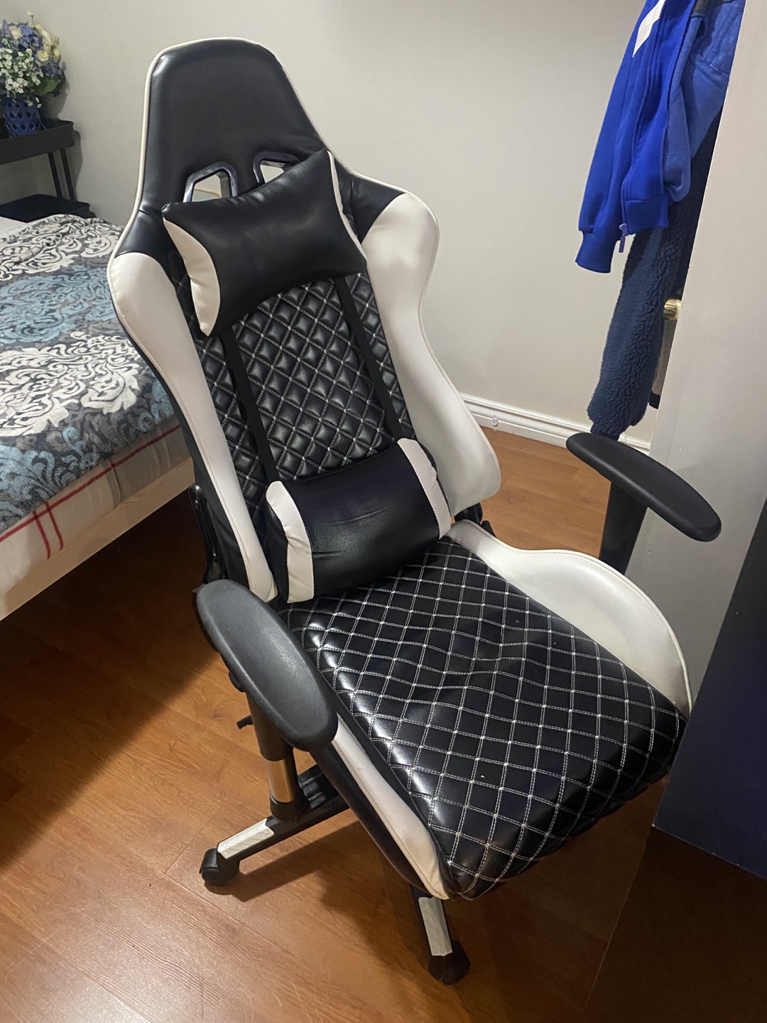 Black and White Gaming Chair