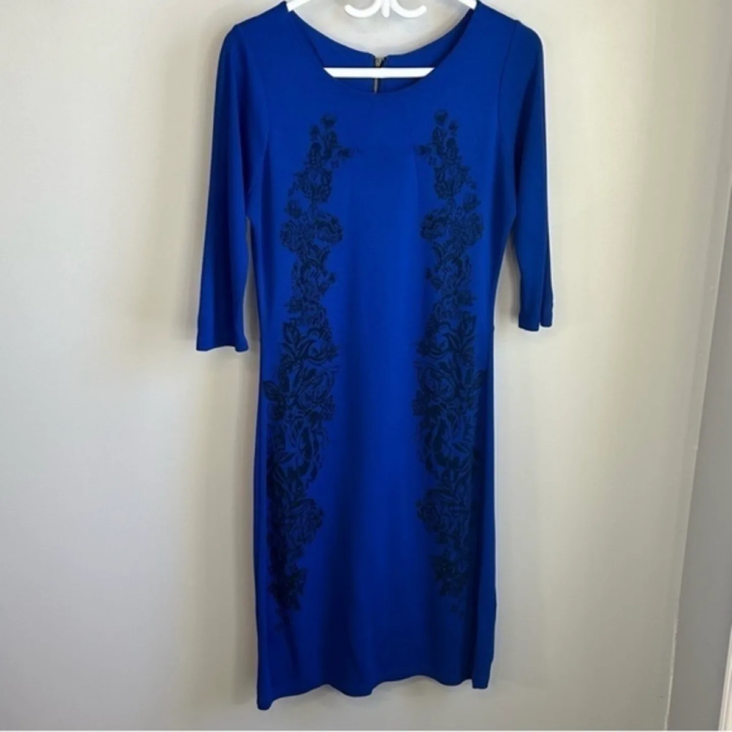 Venus Half Sleeve Floral Fitted Bodycon Midi Dress Womens Sz 10 image indicator(2)