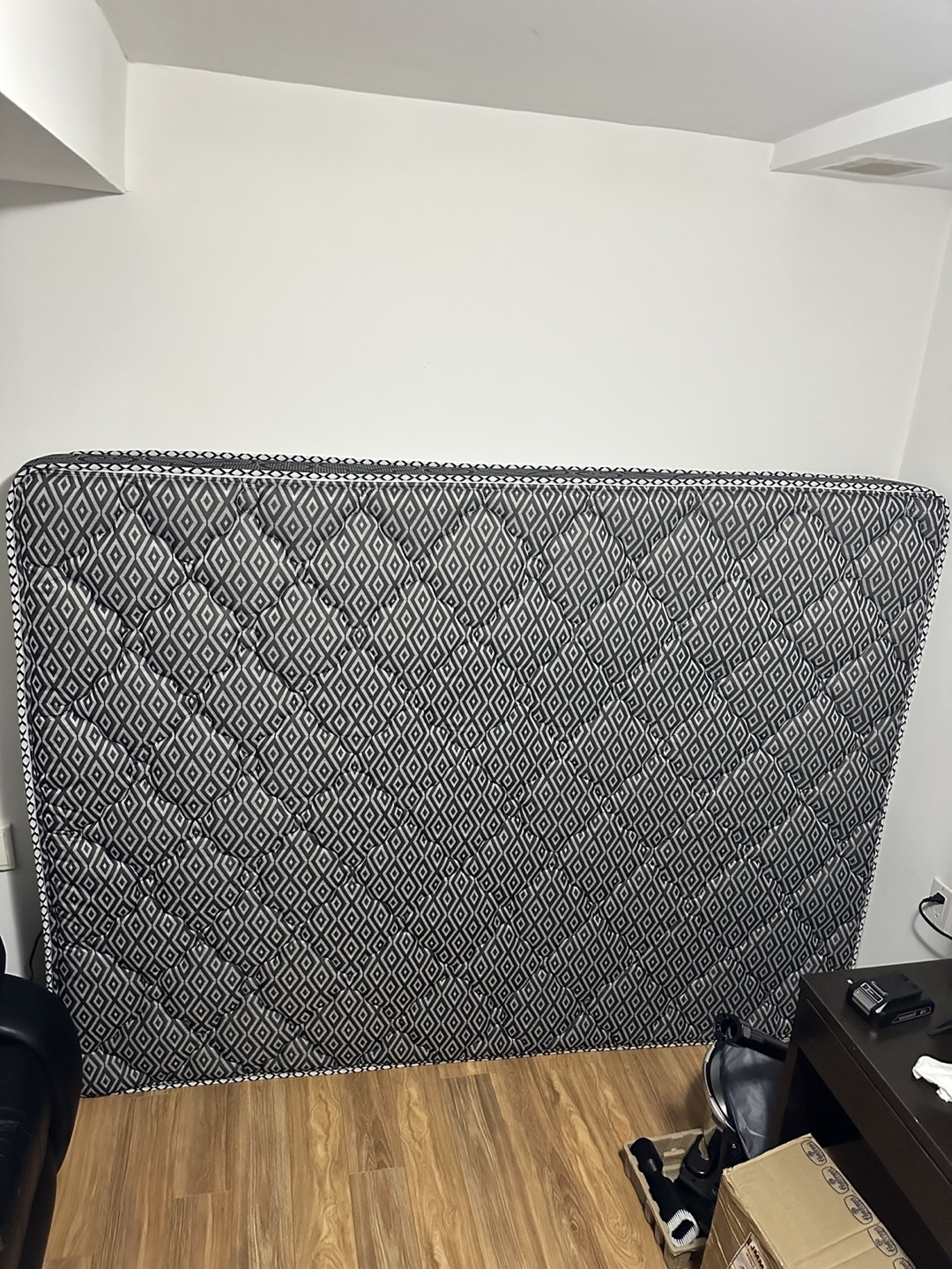 Queen Size Mattress - photo 2