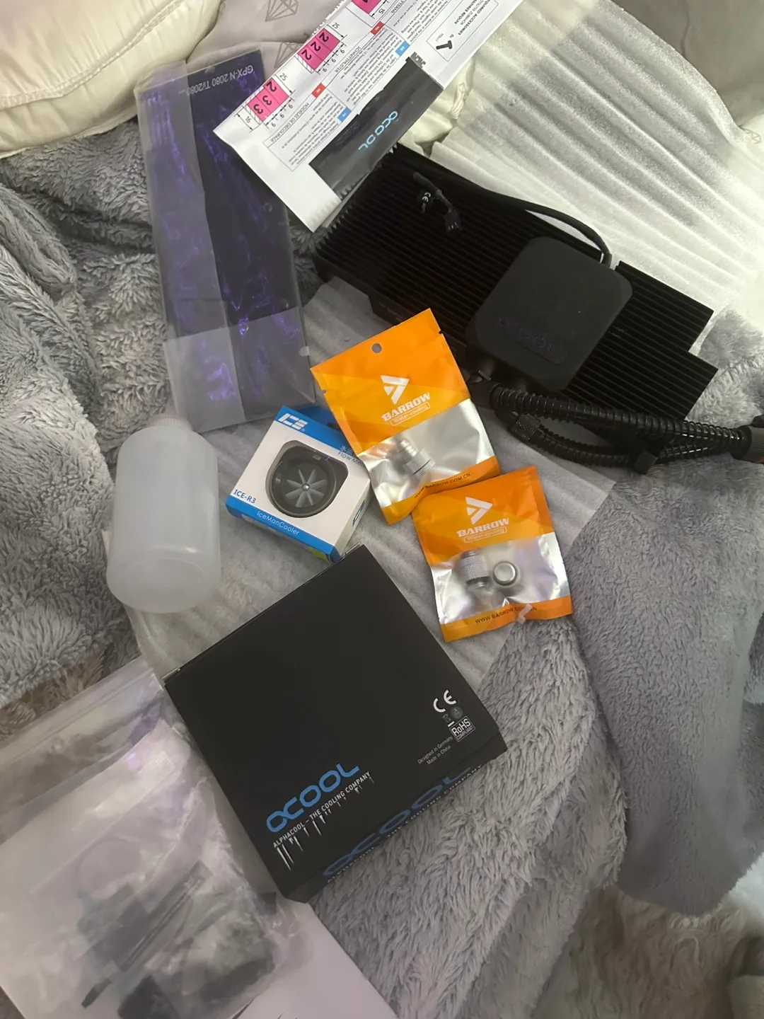 Alphacool Eiswolf Water Cooling System image indicator(9)