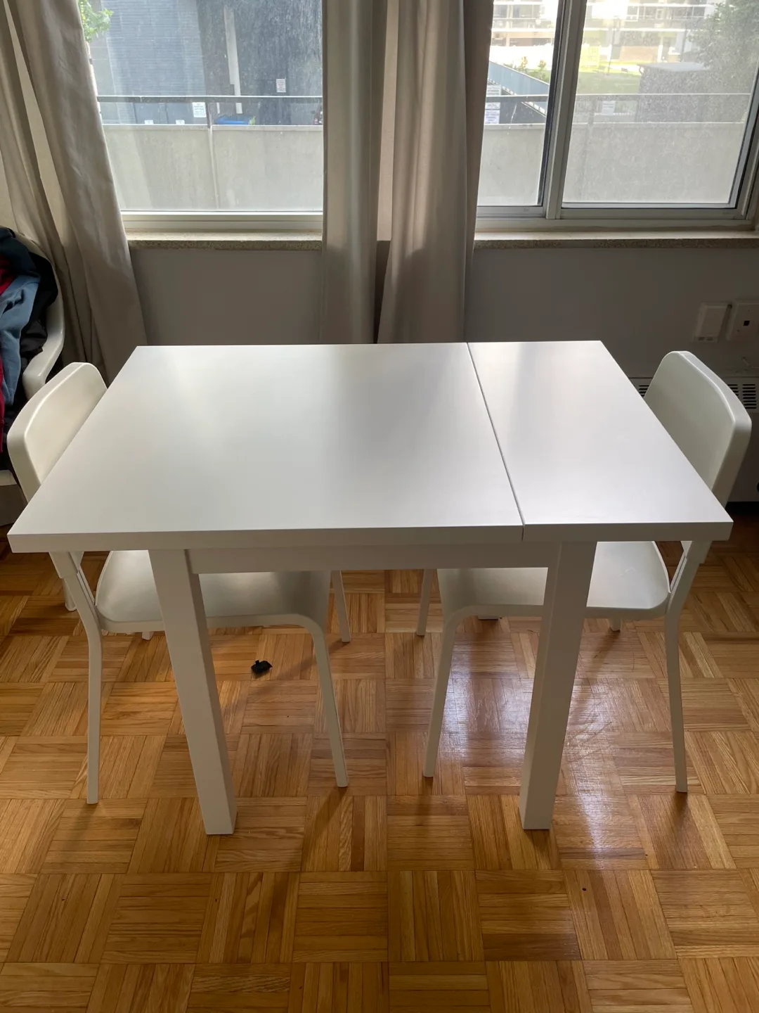 White Dining Table and Chairs thumbnail