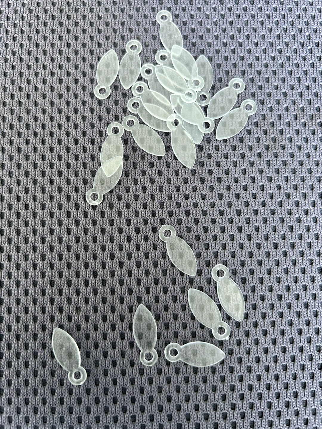 Clear Plastic Eyelets - photo 2