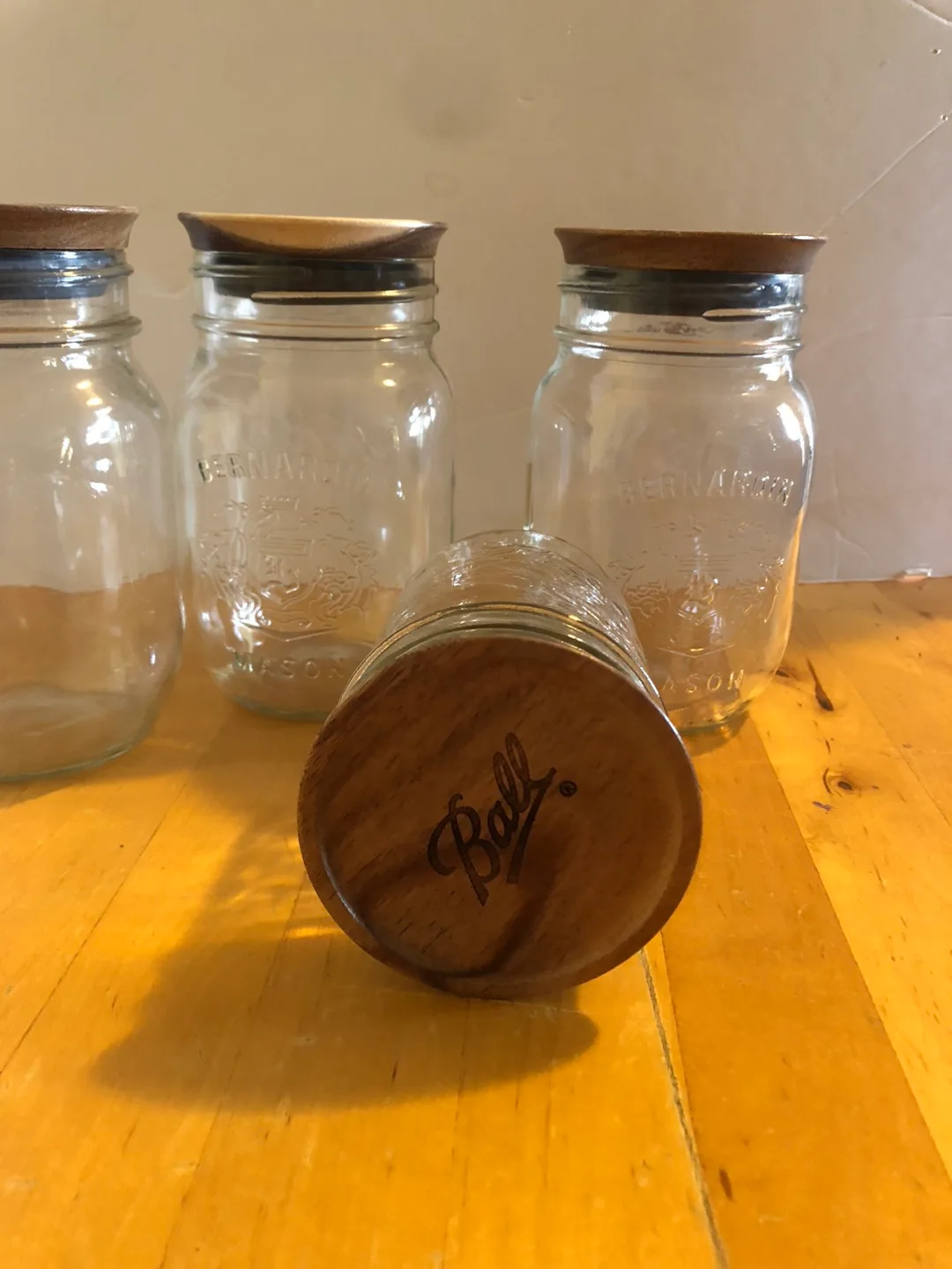 Set of Ball Mason Jars with Lids image indicator(2)