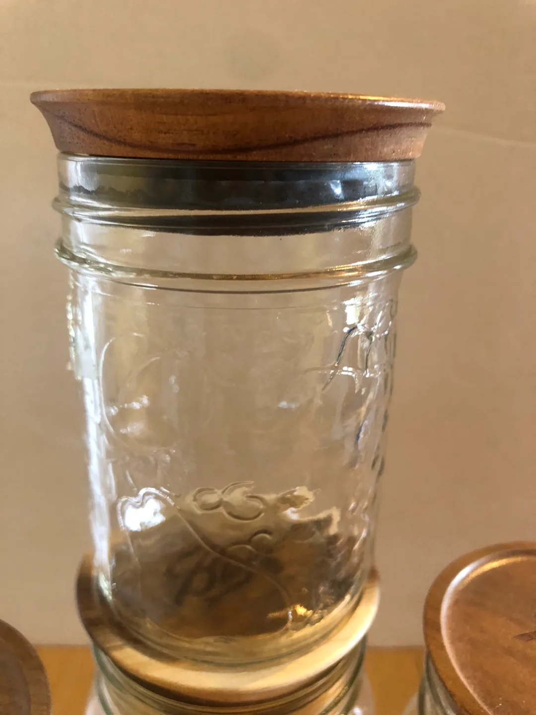 Set of Ball Mason Jars with Lids image indicator(4)