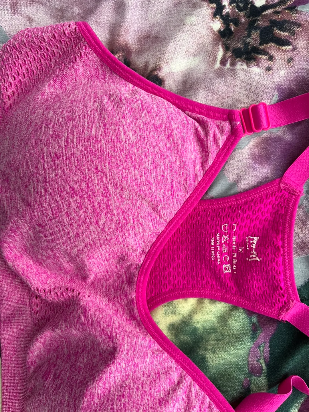 Pink Sports Bra image indicator(4)