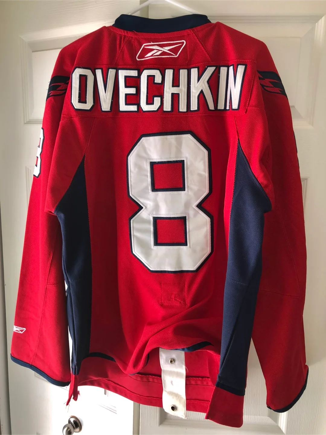 Washington Capitals Alexander Ovechkin Jersey image indicator(2)