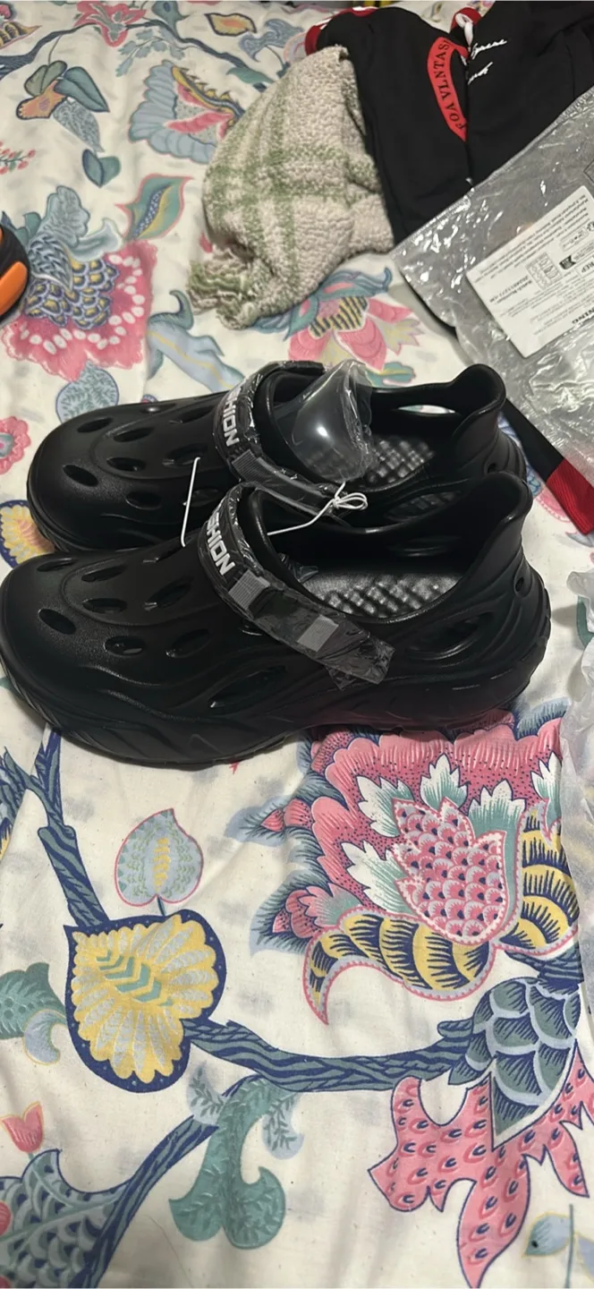 Black Clog Sandals thumbnail