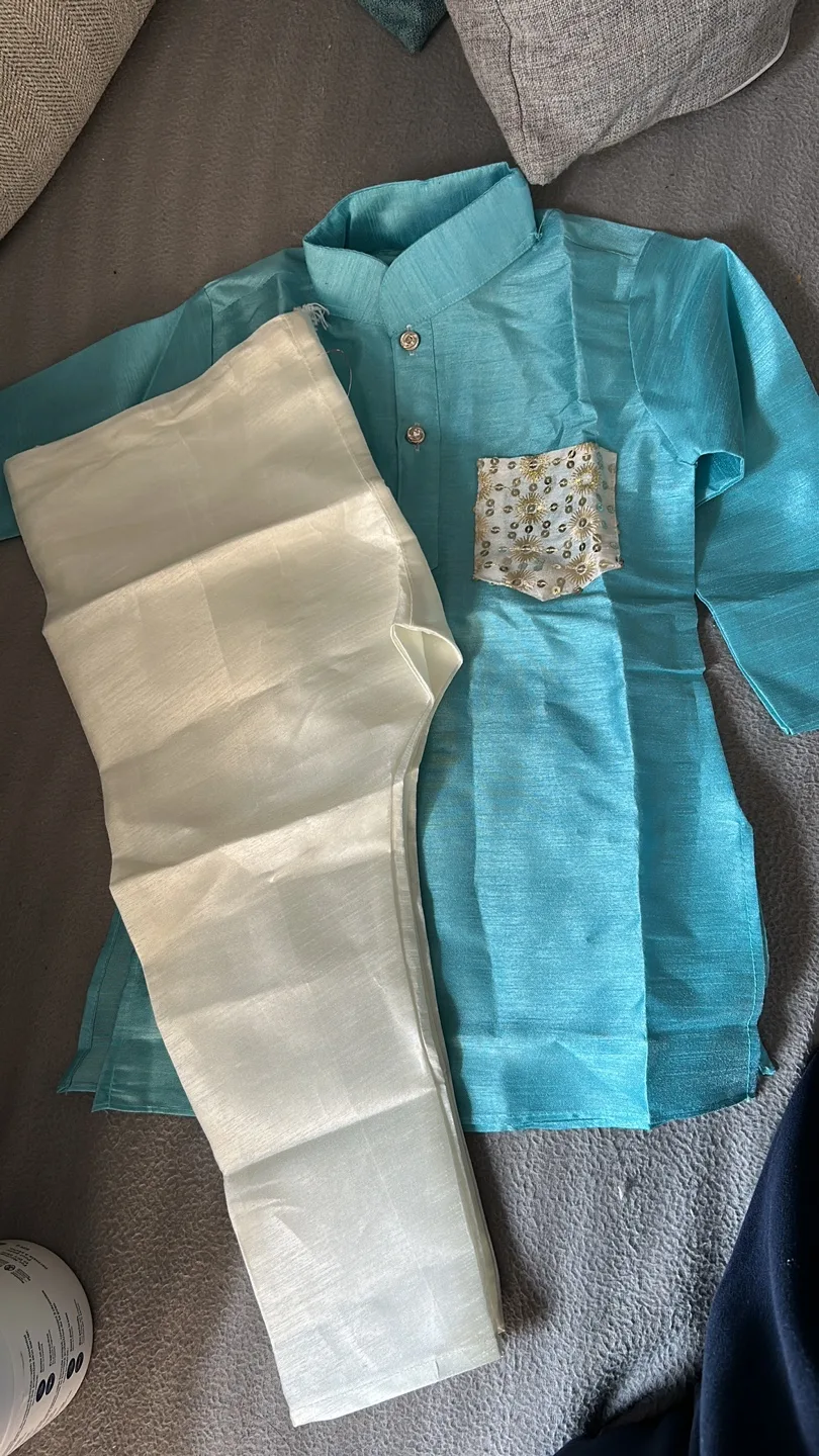 Boys' Blue Top and White Pants Set thumbnail