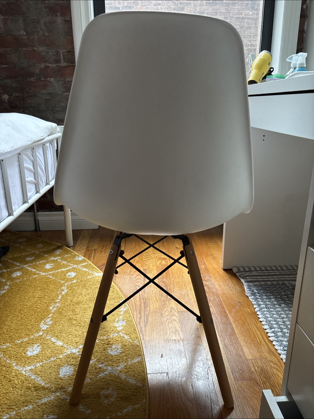 Modern White Chair with Wood Legs - photo 3