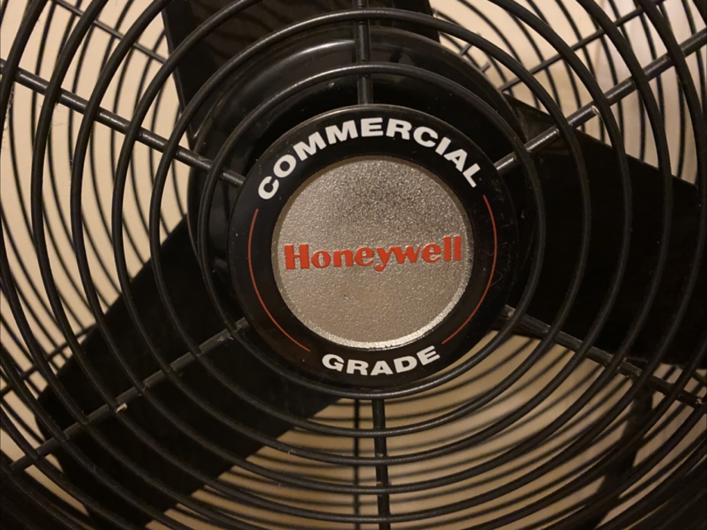 Honeywell Commercial Grade Electric Fan - photo 3
