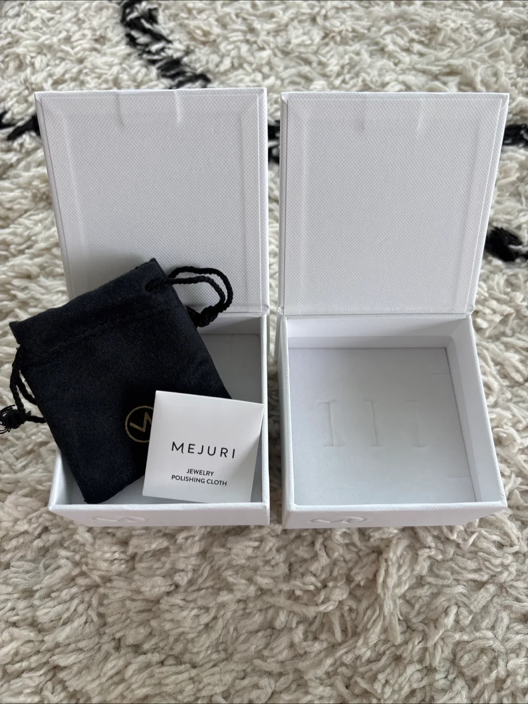 【Mejuri】Jewelry Boxes image indicator(2)