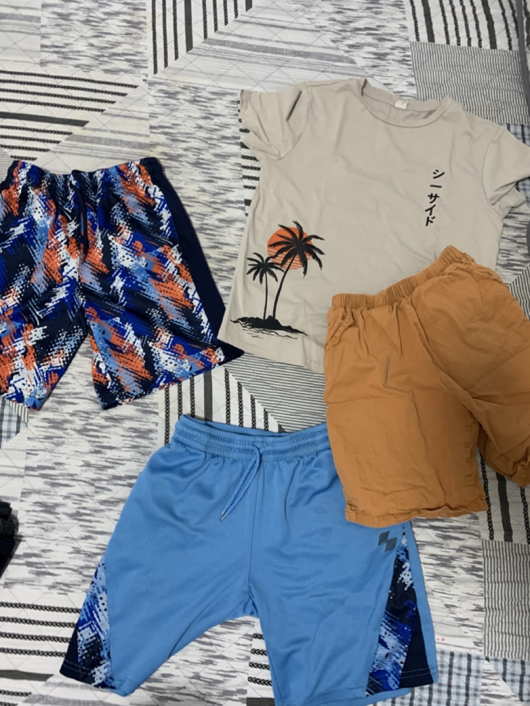 Clothes bundle - photo 4
