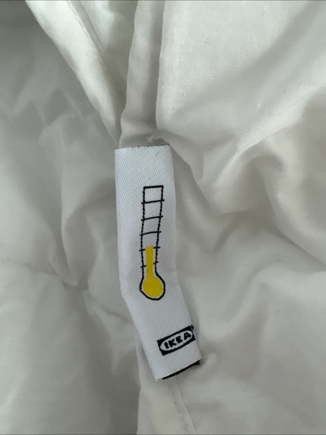 White IKEA Twin - Comforter image indicator(4)