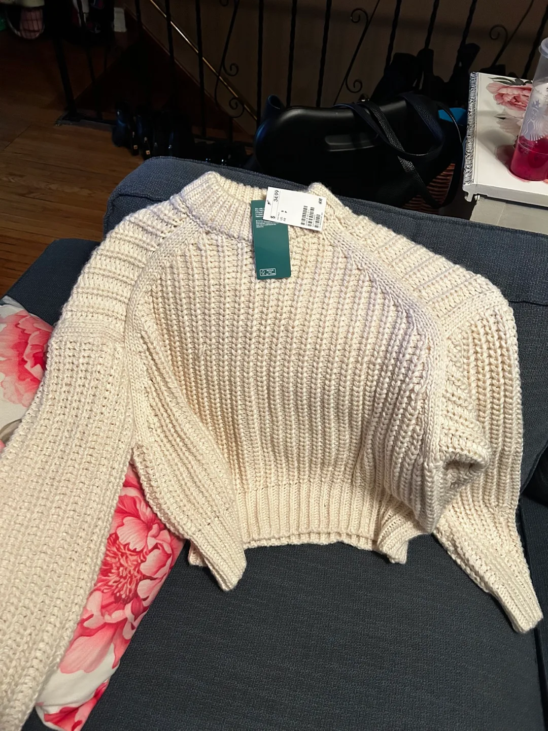 H&M Cream Coloured Knit Sweater thumbnail