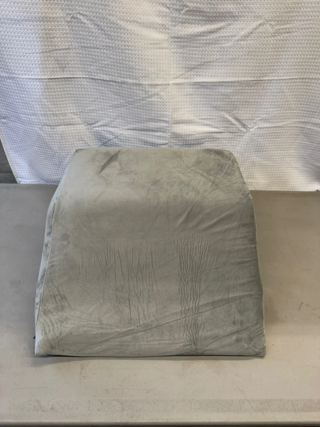 Leg Elevation Pillow Riser Pillow image indicator(4)